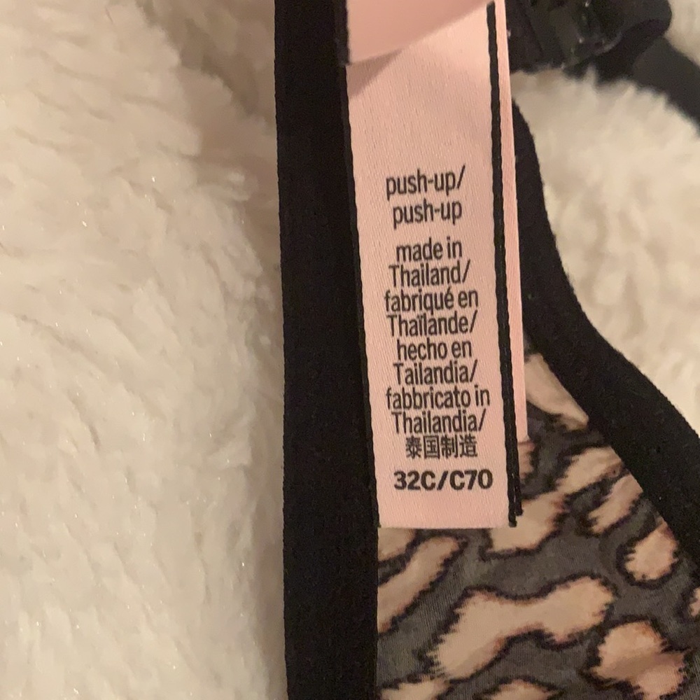 Victoria’s Secret leopard print bra - Picture 11 of 11